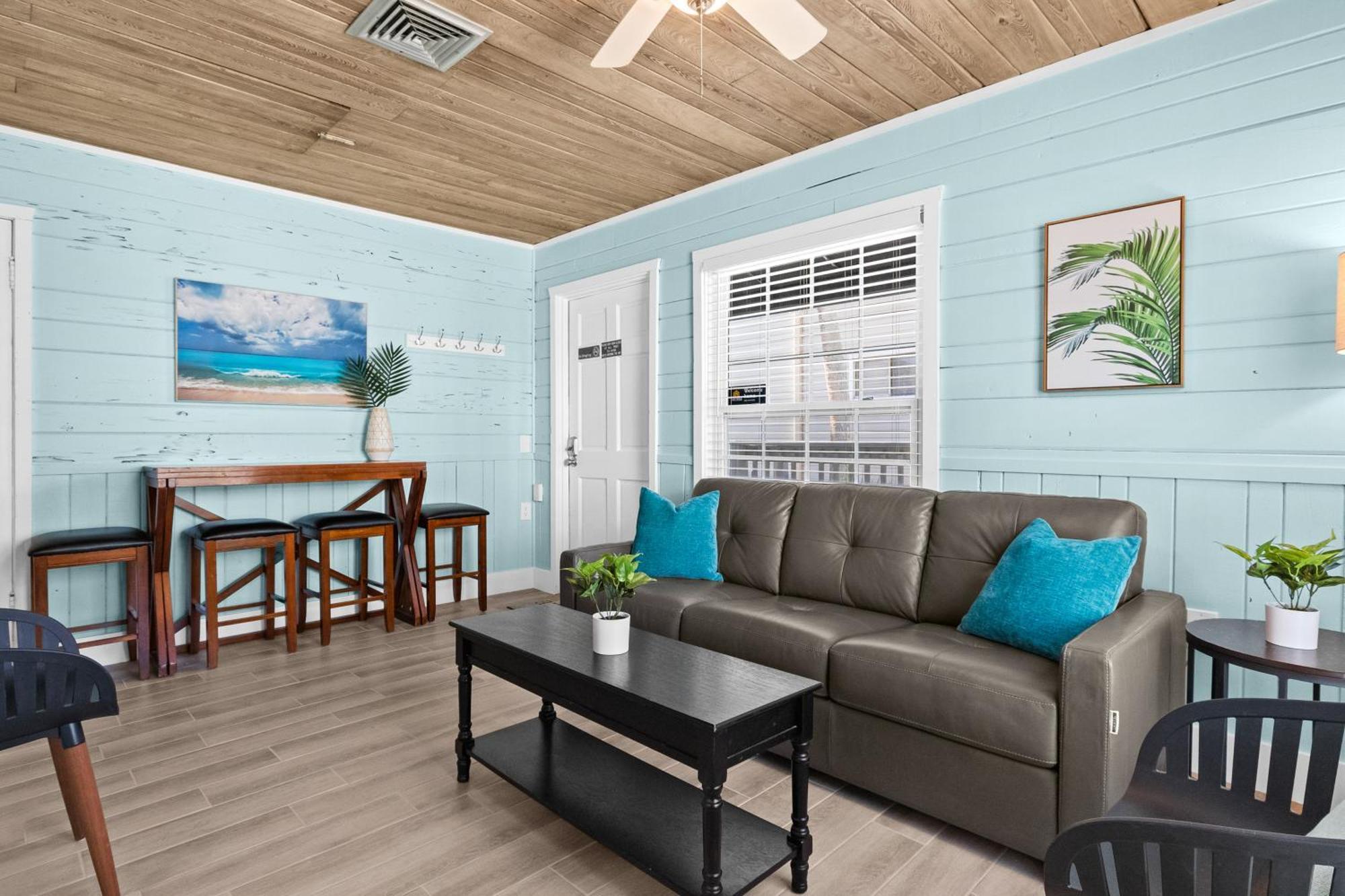 Parrot Beach Cottages Siesta Key Room photo